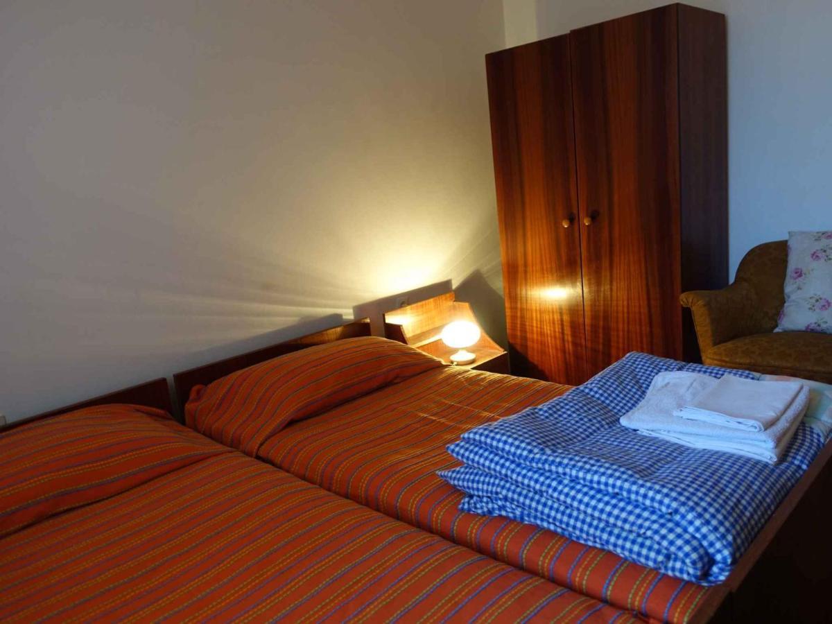 Apartment In Omisalj - Insel Krk 39736 Zewnętrze zdjęcie
